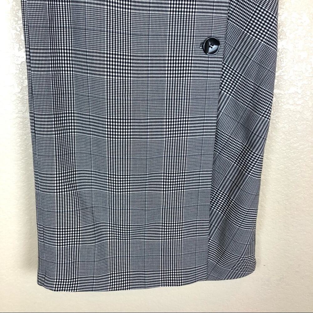 Nwot Zara Check Print Large Button Midi Skirt. - image 5